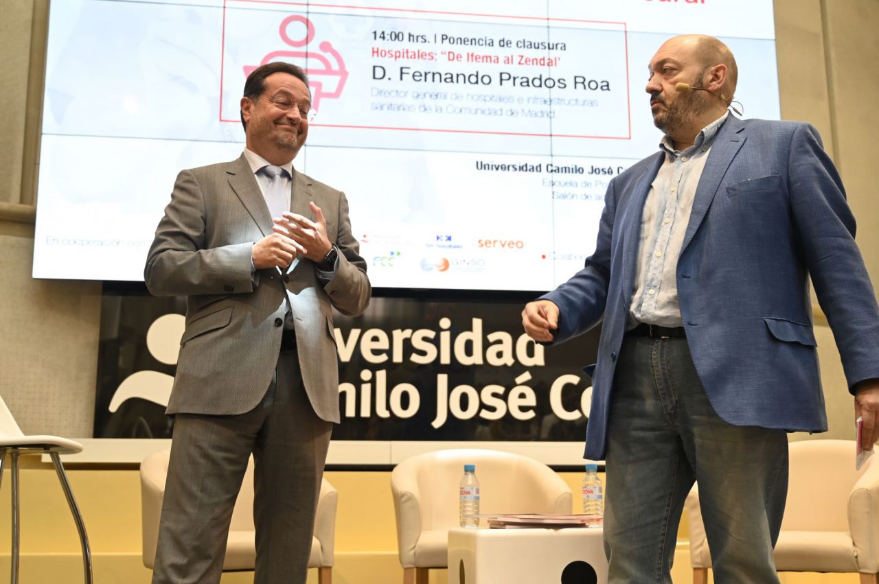 Fernando Prados, director general de Hospitales e Infraestructuras Sanitarias de la Comunidad de Madrid, y Constantino Mediavilla, presidente editor de Madridiario.