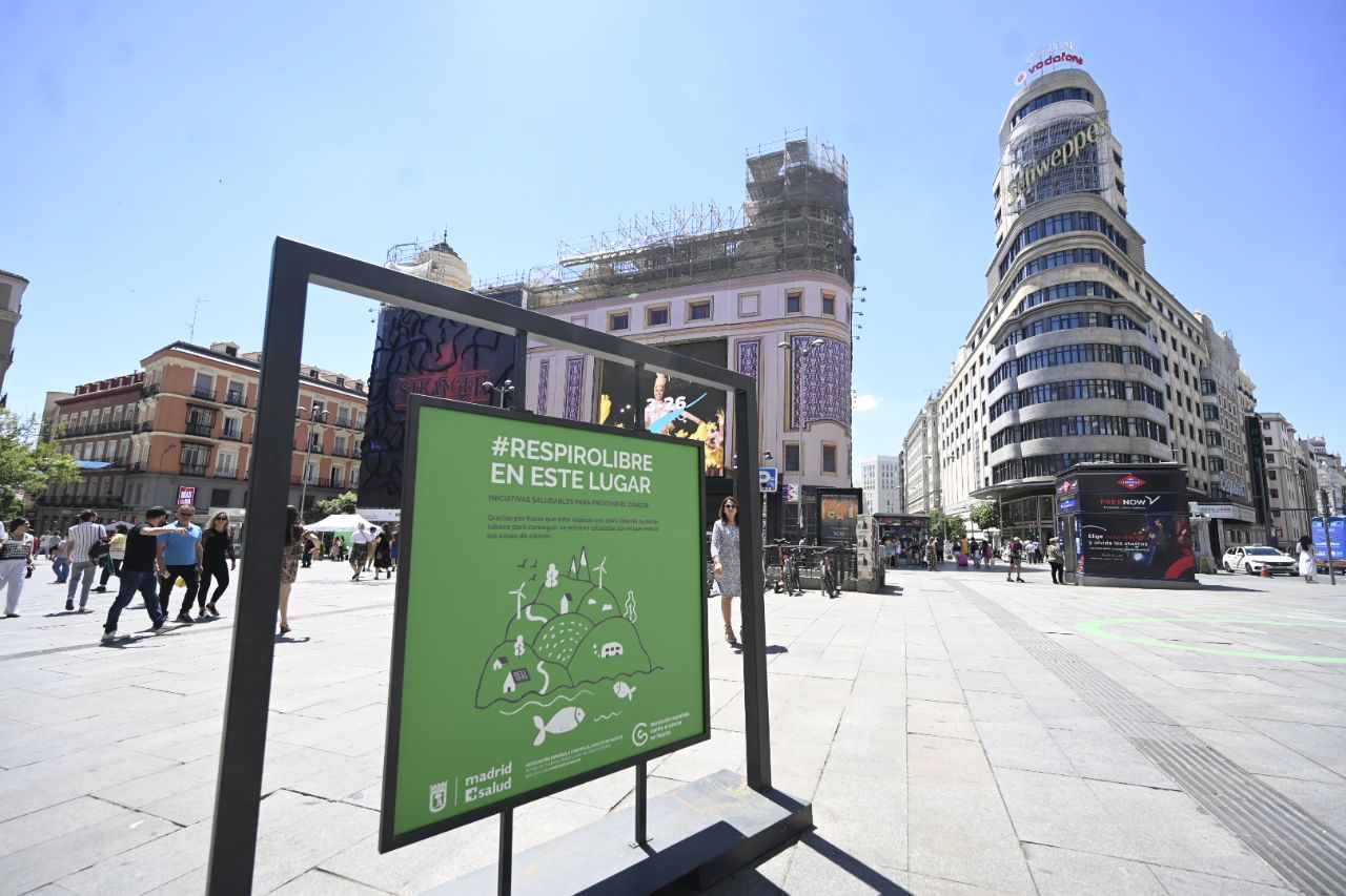 Campaña de la Asociación Española Contra el Cáncer en Callao