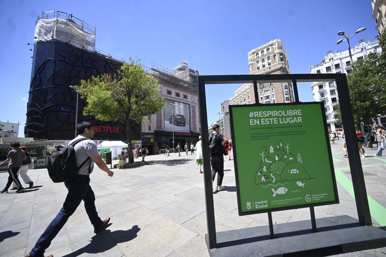 Campaña de la Asociación Española Contra el Cáncer en Callao