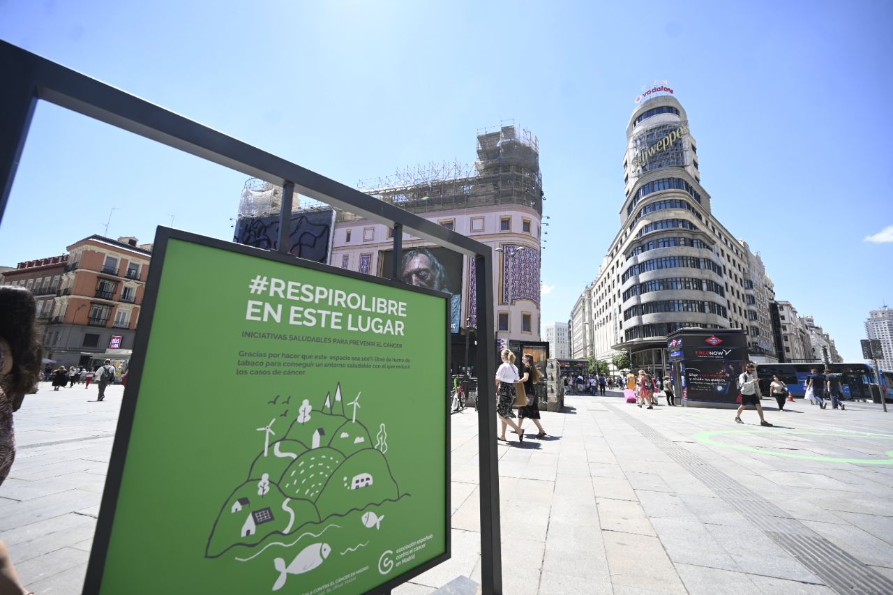 Campaña de la Asociación Española Contra el Cáncer en Callao