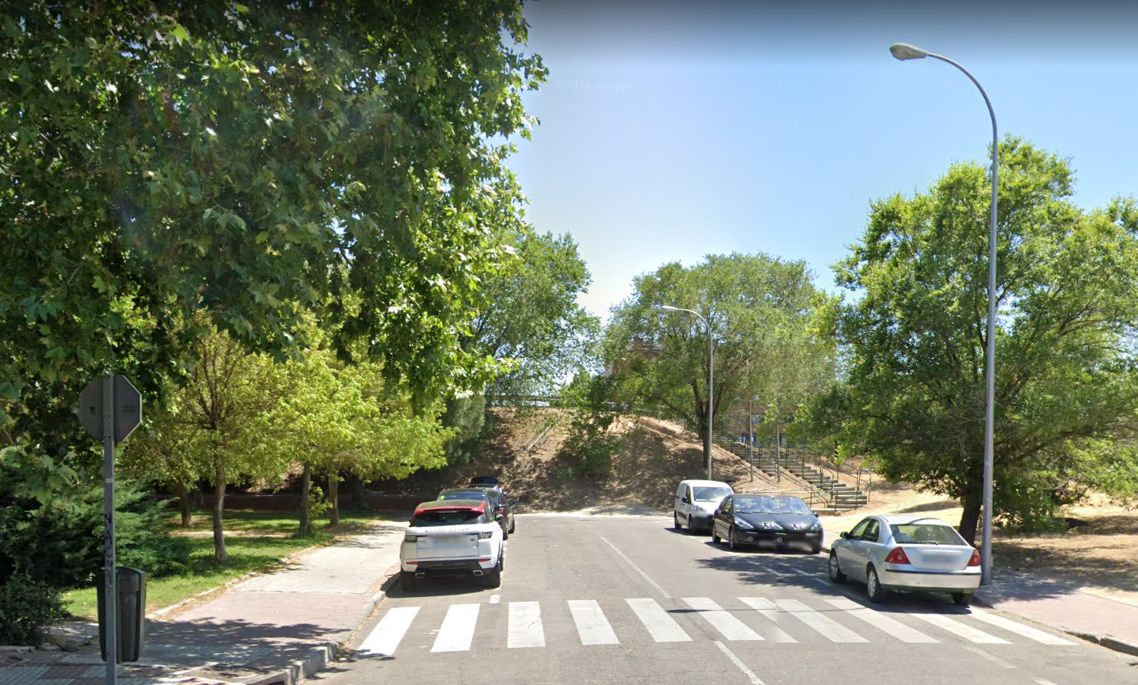 Nueva conexión de la calle Alcañiz con la calle Artemisa en el distrito de Barajas. 