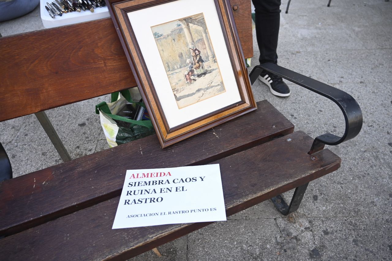 Traslado de los puestos del Rastro de la plaza del General Vara del Rey al jardín de las Heroínas de Sálvora.  