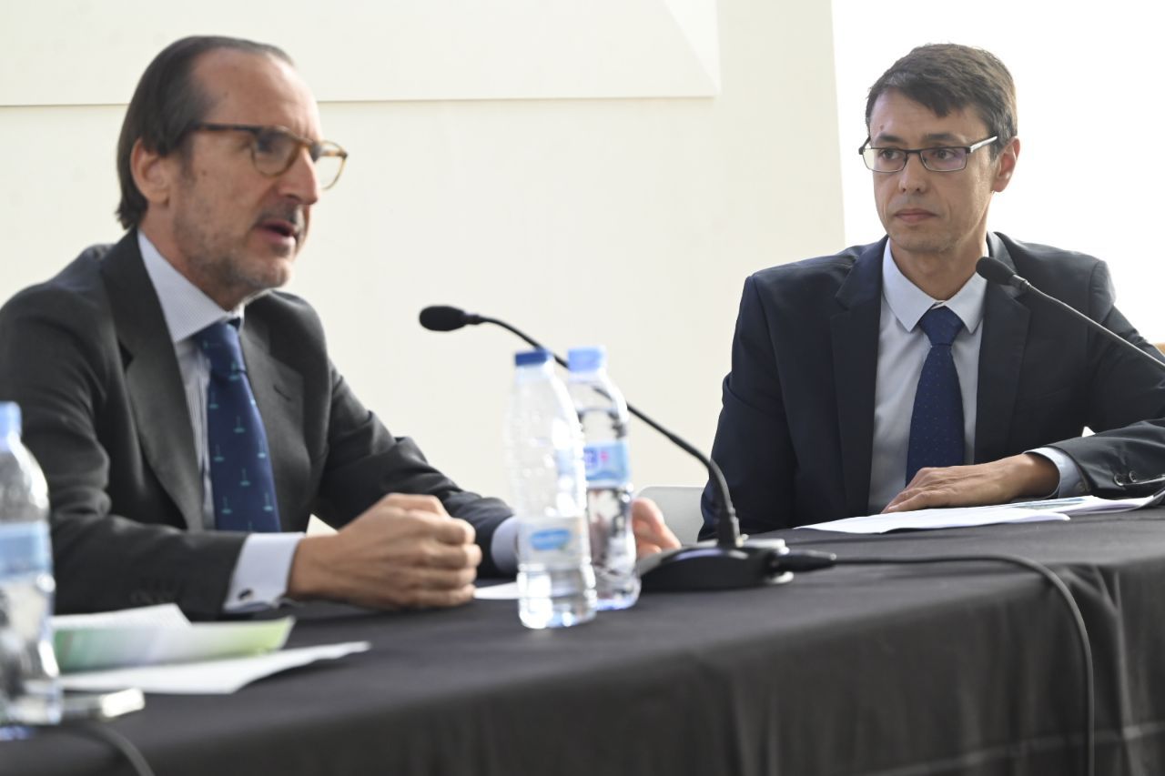 Francisco Aranda, presidente de Uno Logista y Pedro Jaén, director financiero de Centro de Transportes de Coslada