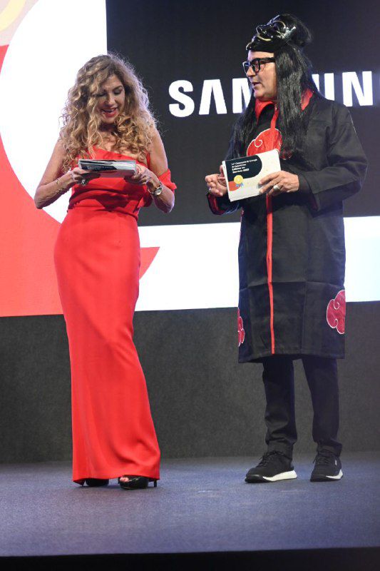 Blanca Gener, directora general de Sotto Tempo, y el presentador de la gala, José Corbacho