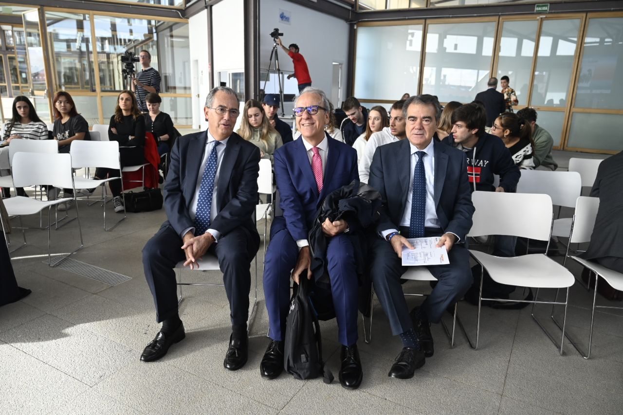 Enrique Ossorio,consejero de Educación de la Comunidad de Madrid, Segundo Píriz, rector de la Universidad Internacional de la Empresa (UNIE) y Federico Morán, director de la Fundación para el Conocimiento madri+d