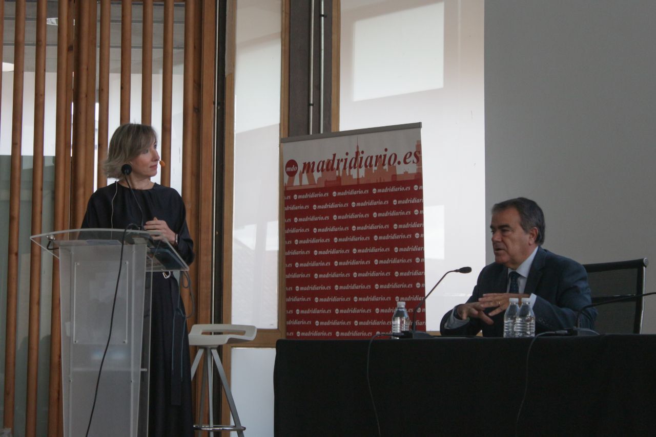 María Cano, directora de Madridiario, y Federico Morán,  director de la Fundación para el Conocimiento madri+d