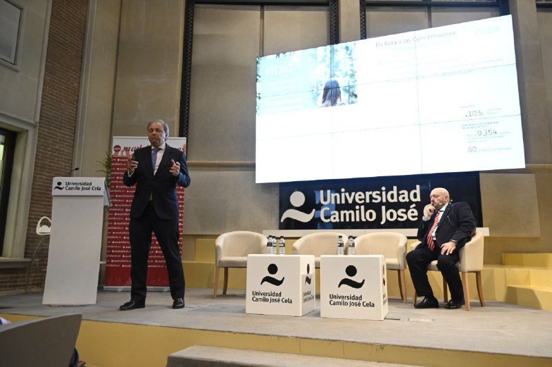 Ignacio Pérez Carasa, Director de Relaciones Institucionales de  ALSA, en las XX Jornada de Medio Ambiente