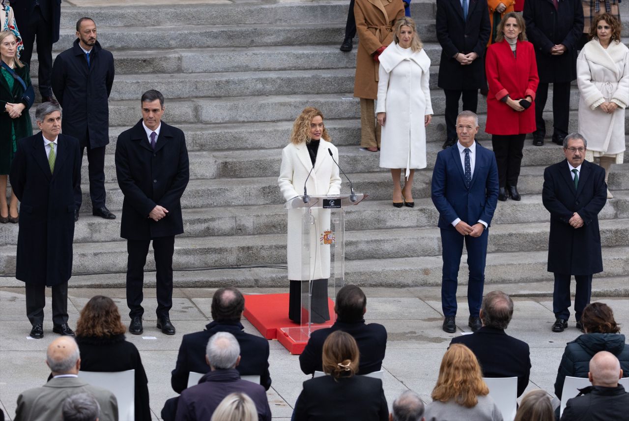 La presidenta del Congreso, Meritxell Batet, interviene durante el acto institucional por el Día de la Constitución, en el Congreso de los Diputados.