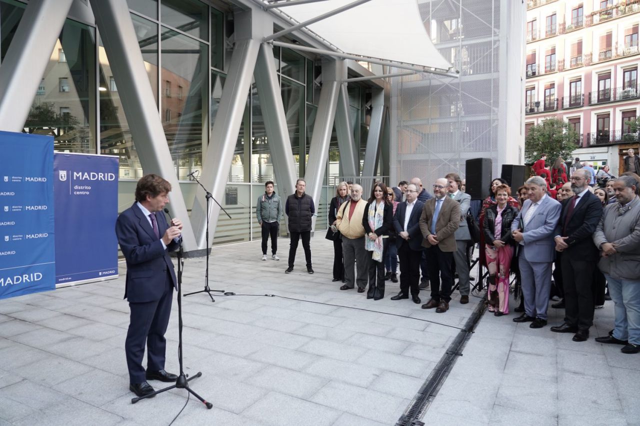 Inauguración de la plazuela de Lina Morgan
