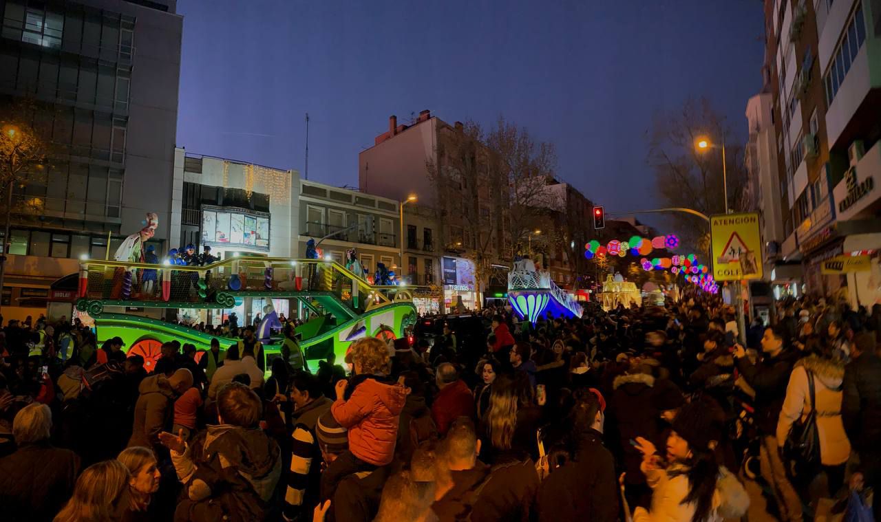 Cabalgata de Reyes en el distrito de Tetuán.