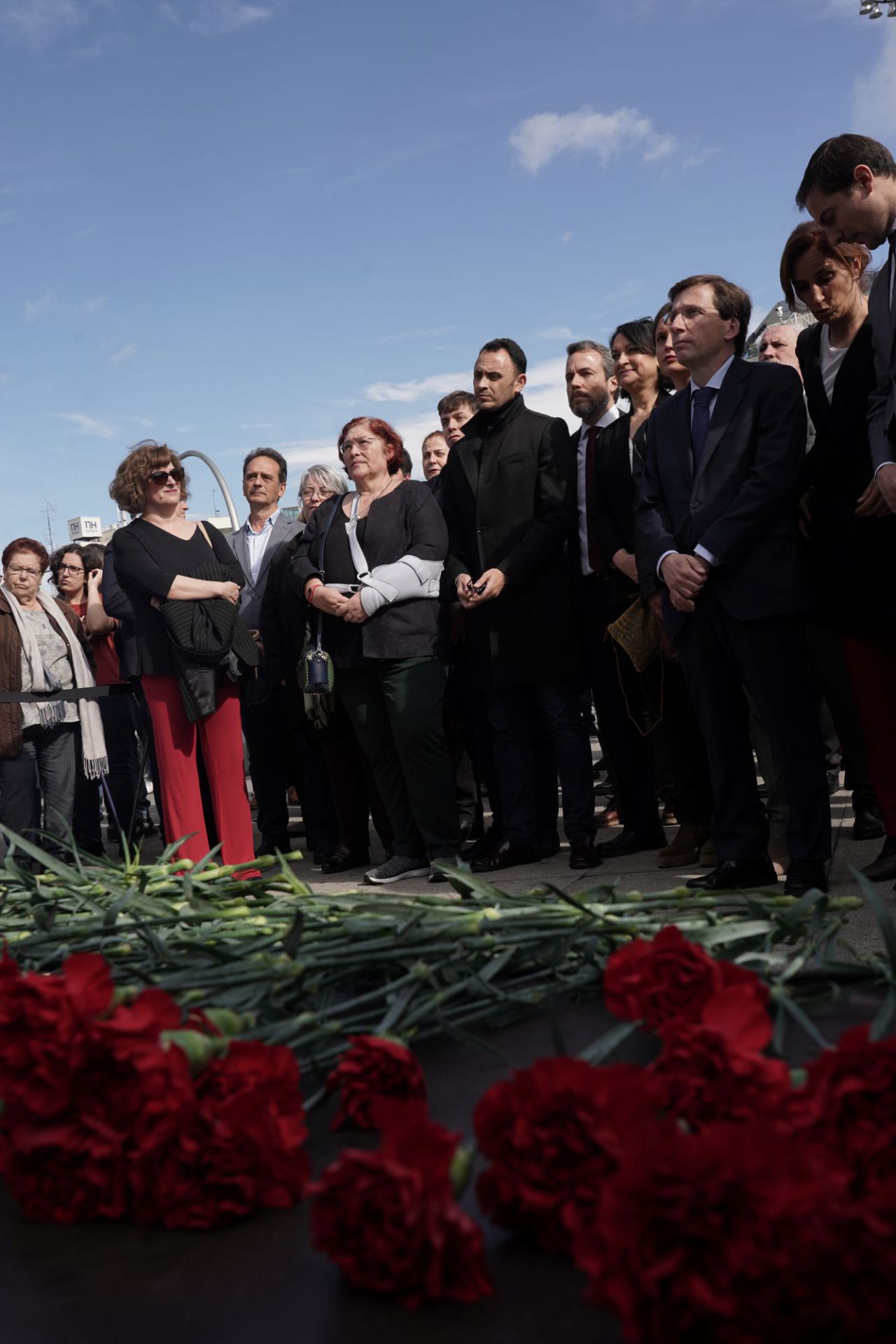 El alcalde, José Luis Martínez-Almeida, en el acto en recuerdo a las víctimas del 11-M en Atocha.