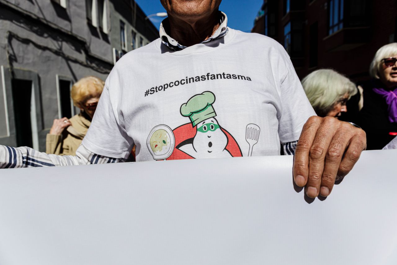 Protesta por las Cocinas Fantasma en el distrito de Tetuán, Madrid