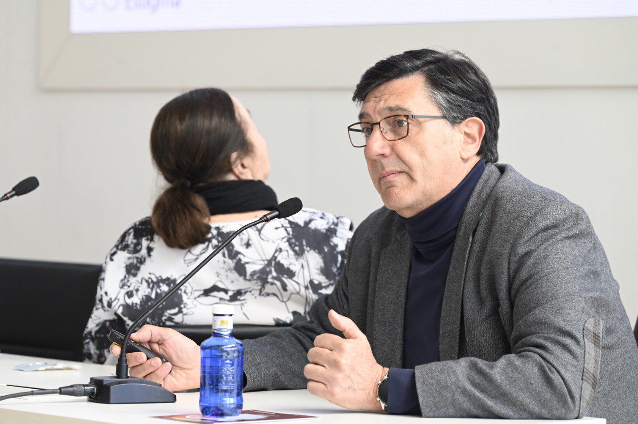 Manuel Muñoz, director de la Cátedra UCM-Grupo 5 Contra el estigma