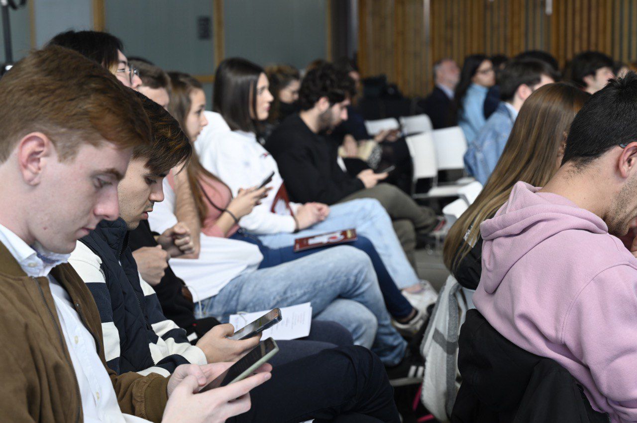 Público asistente a la jornada sobre salud mental