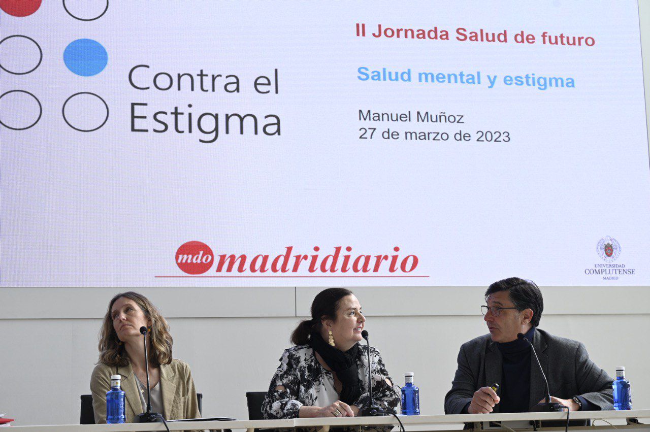 Manuel Muñoz, director de la Cátedra UCM-Grupo 5 Contra el estigma; Juanjo Sánchez, representante institucional de la Federación Salud Mental de Madrid; Helena de Carlos, representante de la Fundación Manantial; y Guadalupe Morales, directora de la Fundación Mundo Bipolar, serán los ponentes.