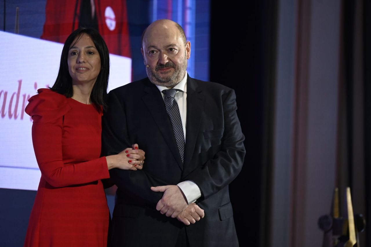 Mercedes González con Constantino Mediavilla