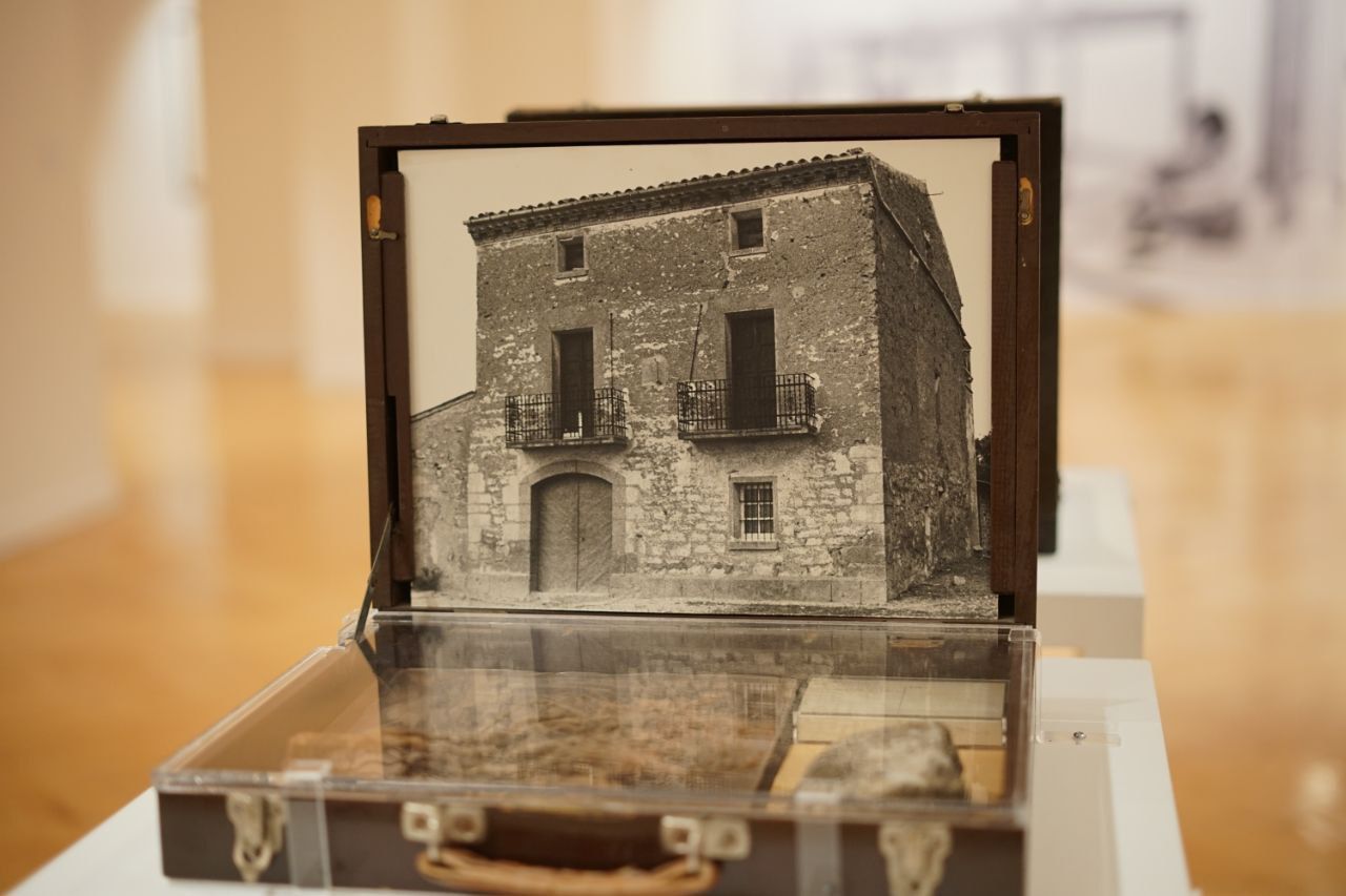 Exposición Fina Miralles. 'La mujer árbol, la mujer agua', en el Círculo de Bellas Artes