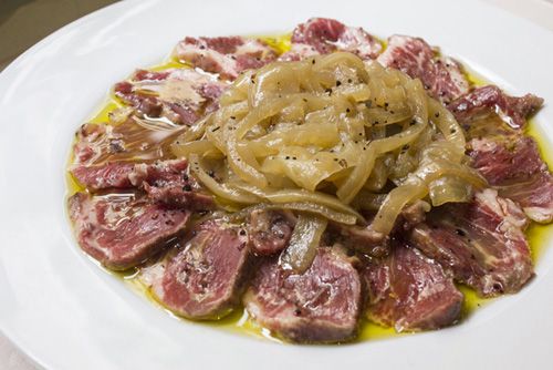 Tataki de presa ibérica de bellota en escabeche