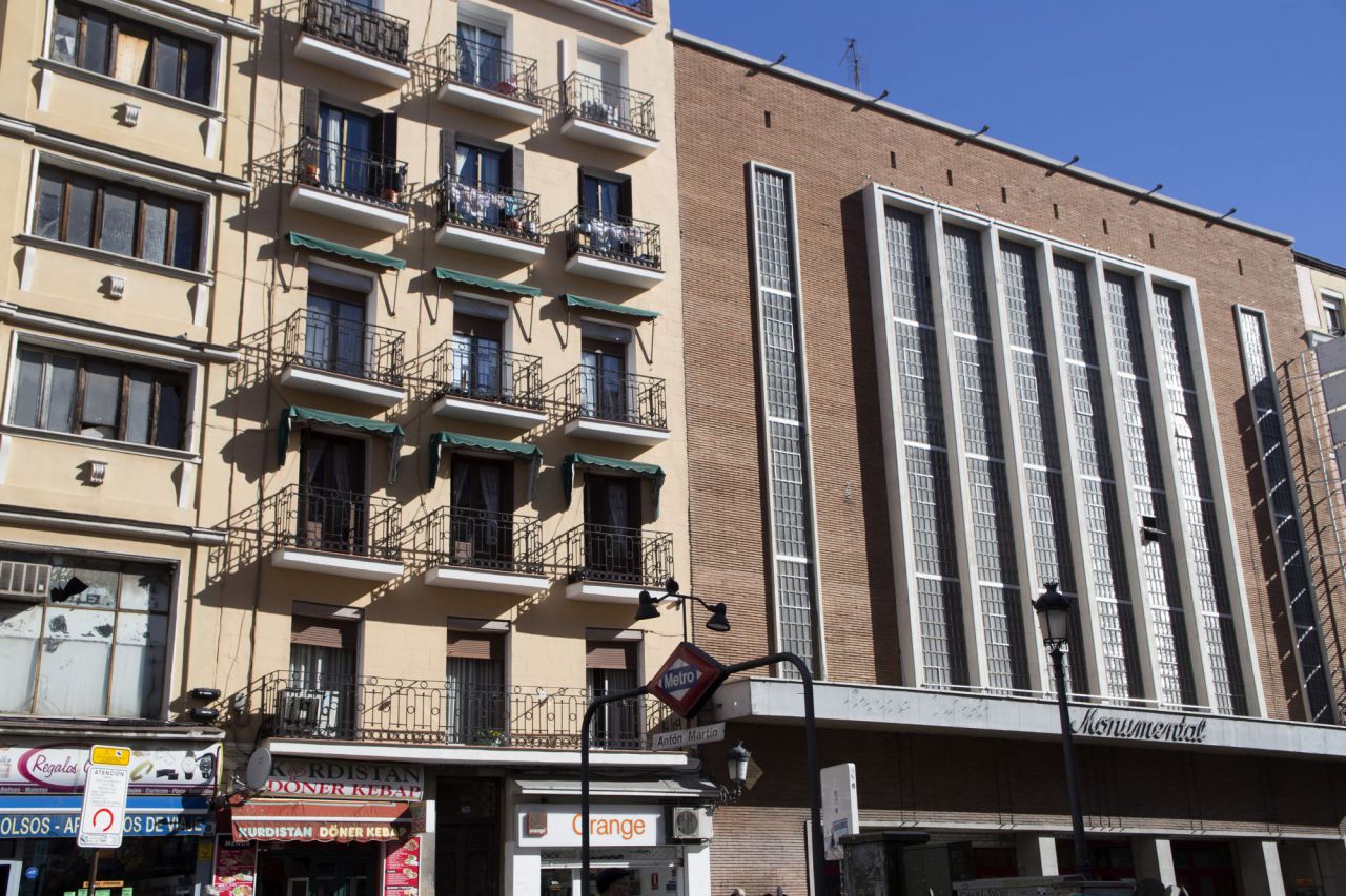 Fachada actual del Monumental Cinema