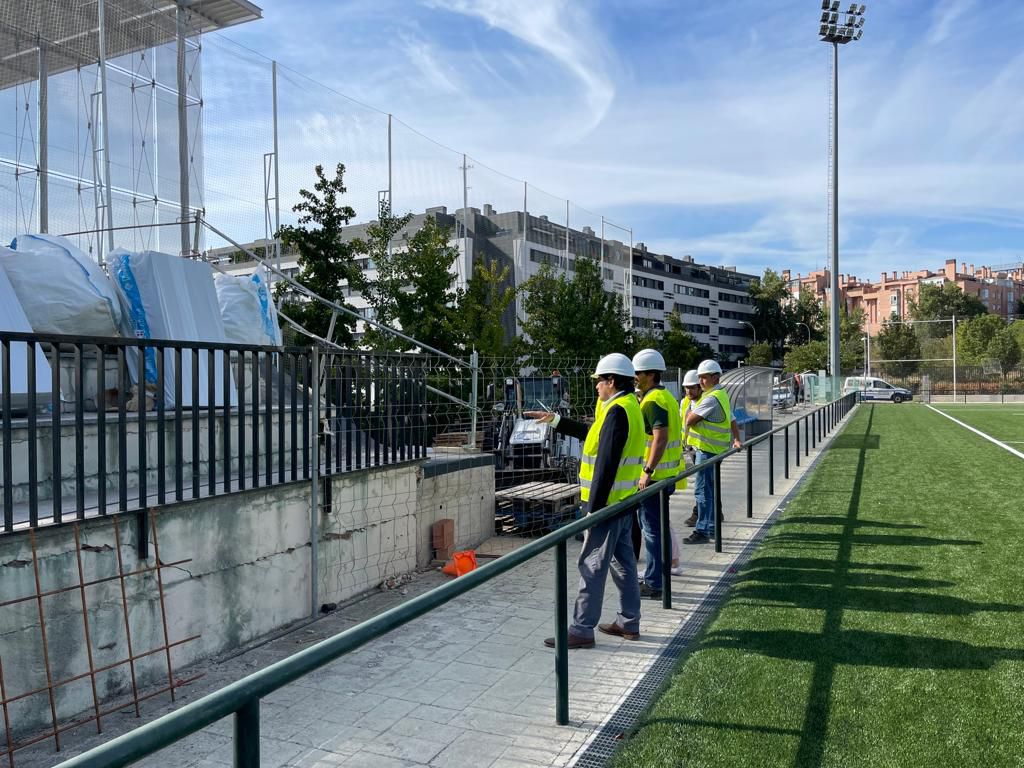 Obras del campo de rugby en Hortaleza