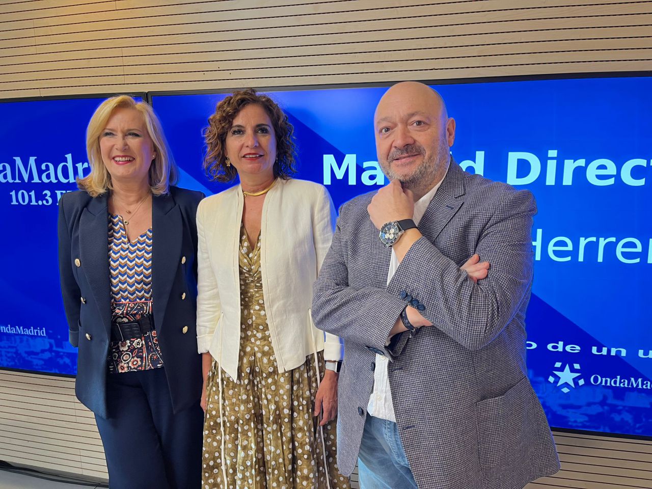 María Jesús Montero junto a Constantino Mediavilla y Nieves Herrero