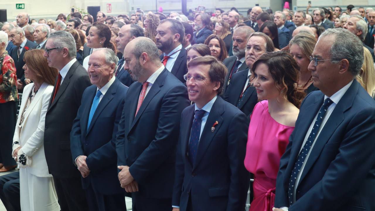El alcalde de Madrid, José Luis Martínez Almeida, y la presidenta regional. Isabel Díaz Ayuso.