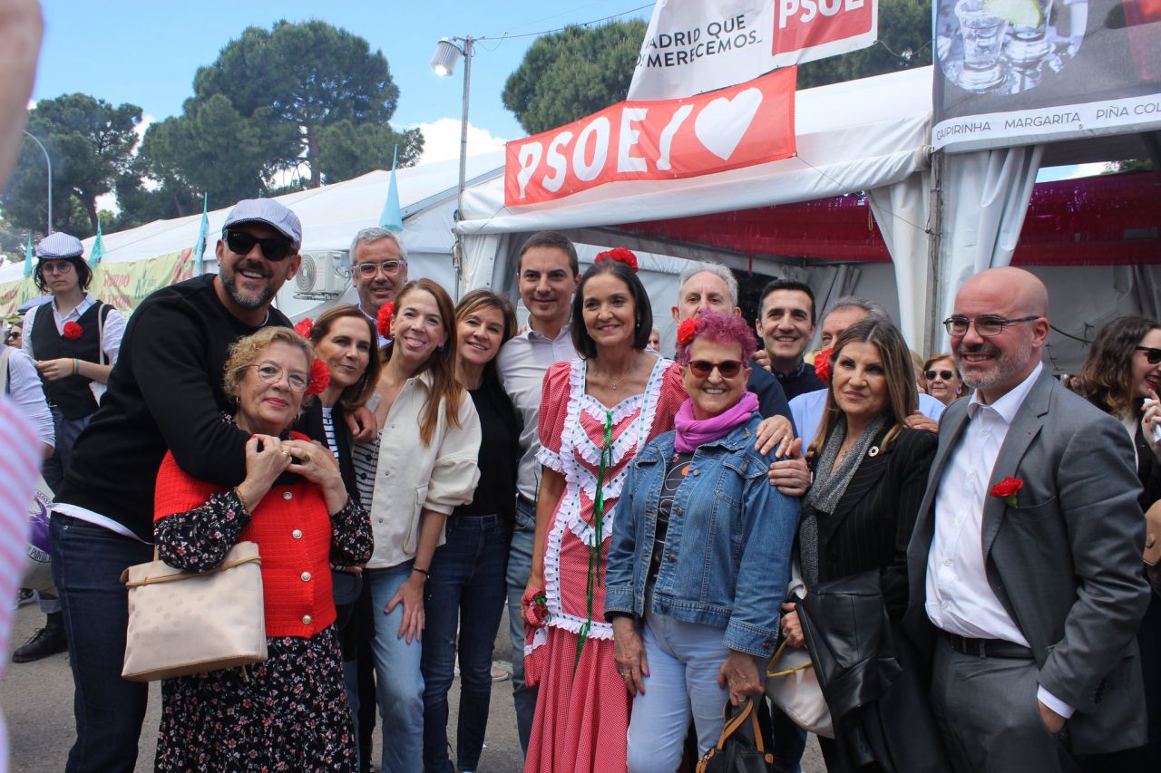 Juan Lobato, portavoz del PSOE en la Asamblea, y Reyes Maroto, portavoz del PSOE en el Ayuntamiento de Madrid, en la pradera.