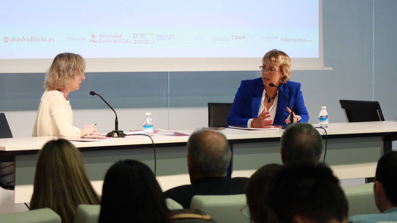 Myriam Peón , directora de la Oficina del PGOUM y María Cano, directora de Madridiario