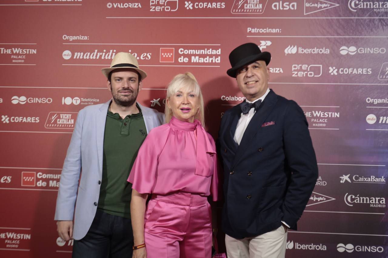 Guillermo Pérez Tomé, Julia Moreno y Doctor Livingstone 