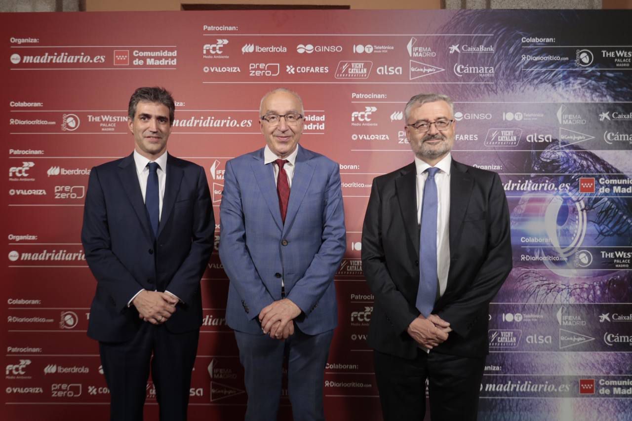 Javier de la Torre, director de la delegación Madrid de FCC Medio Ambiente; Jordi Payet, director general de FCC Medio Ambiente; y Antonio Rodríguez Gómez, director delegación Centro Medio Ambiente FCC