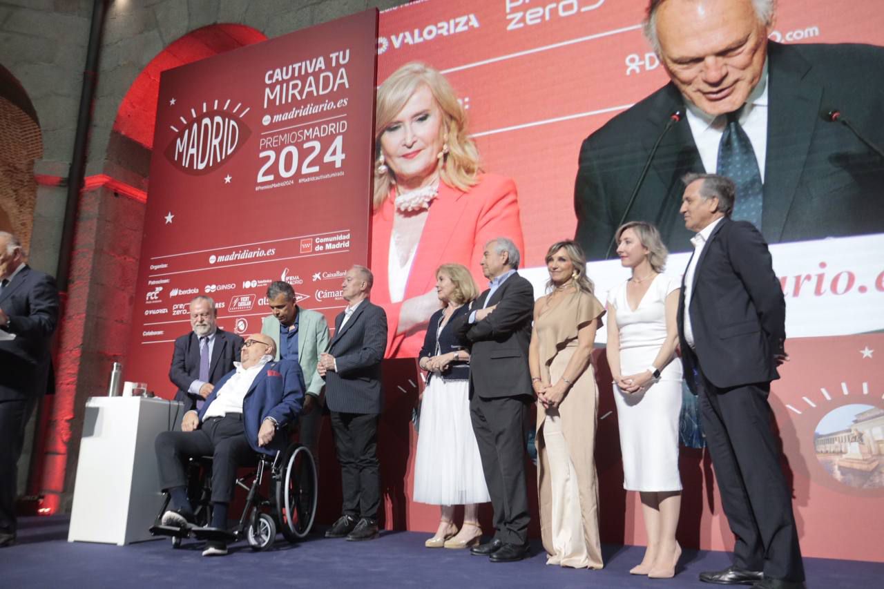 El jurado de los Premios con Pedro Piqueras