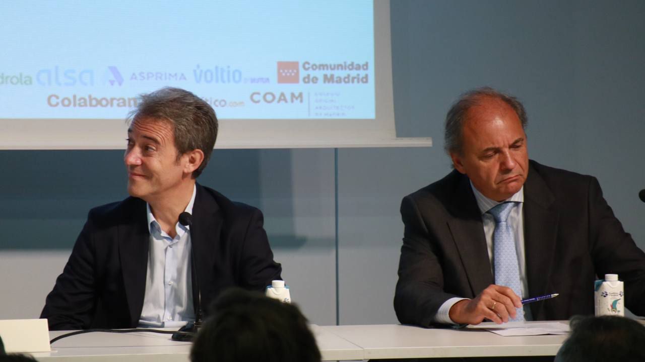 Ernesto Mateo, director de Movilidad Avanzada en Mutua Madrileña; Ignacio Pérez Carasa, director de Relaciones Institucionales e ISG en Alsa