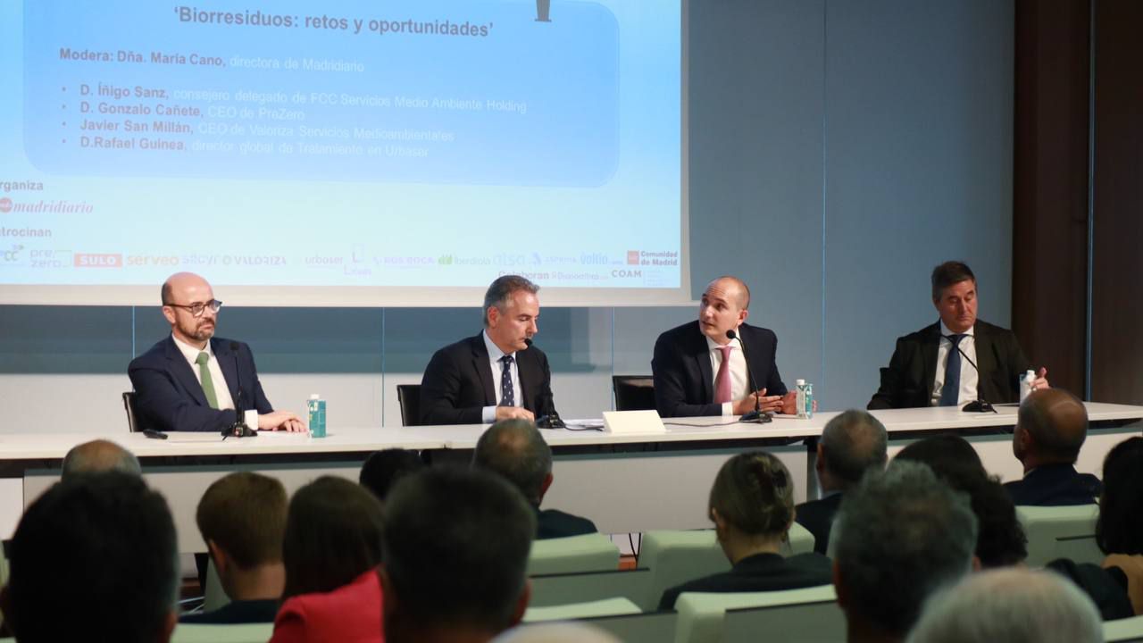Rafael Guinea, director global de Tratamiento en Urbaser; Íñigo Sanz, consejero delegado de FCC Servicios Medio Ambiente Holding; Gonzalo Cañete, CEO de PreZero; Javier San Millán, director general en Valoriza