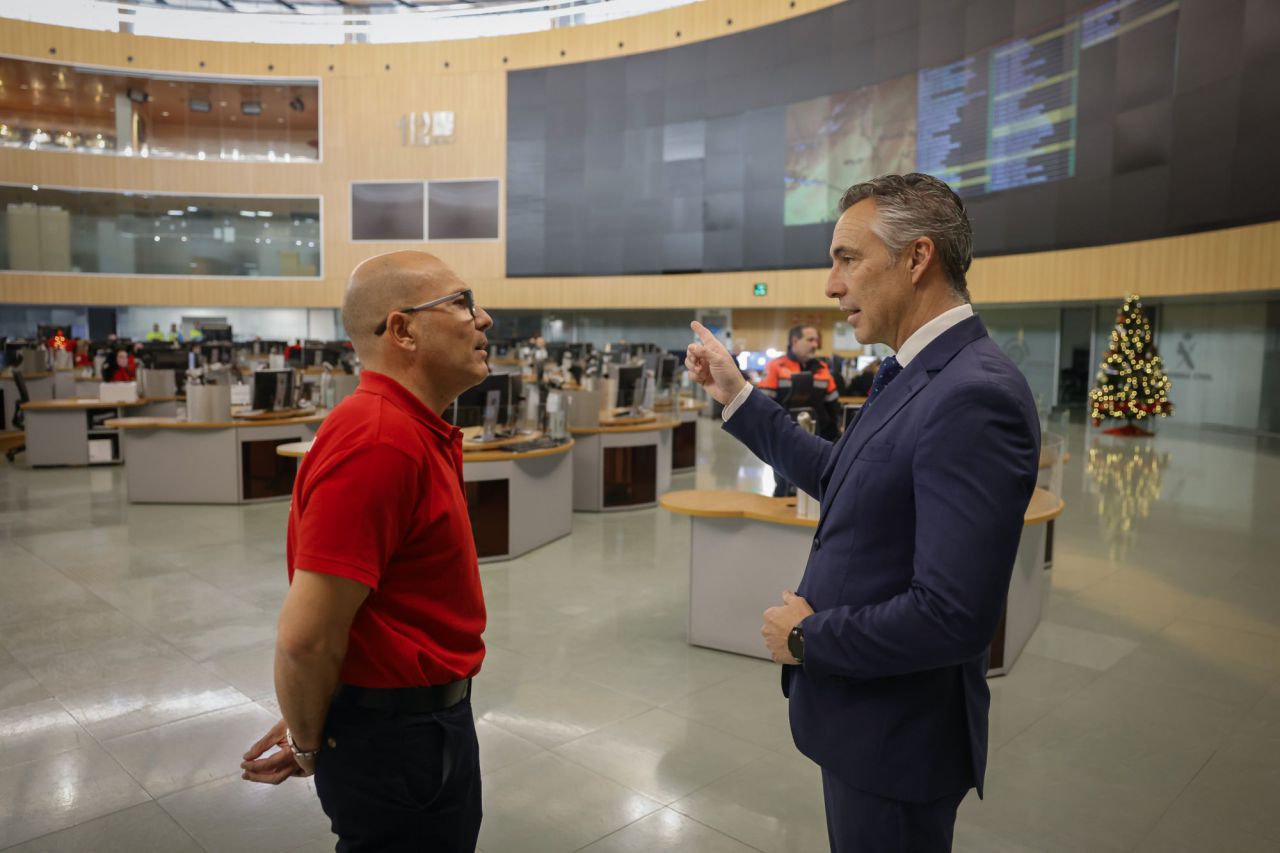 El consejero de Medio Ambiente, Agricultura e Interior de la Comunidad de Madrid, Carlos Novillo,visita la sede de la Agencia de Seguridad y Emergencias Madrid 112 (ASEM112), en Pozuelo de Alarcón.