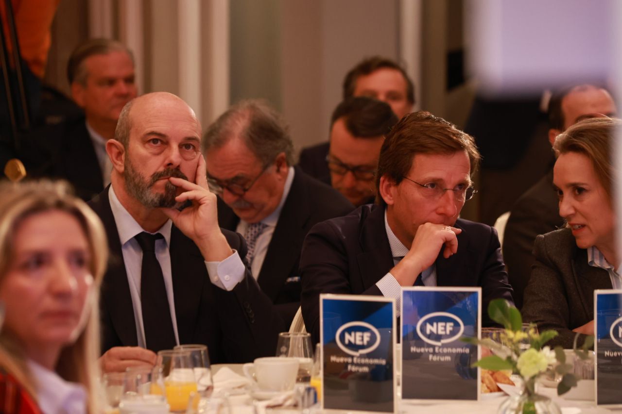 Pedro Rollán, presidente del Senado, y José Luis Martínez-Almeida, alcalde de Madrid.