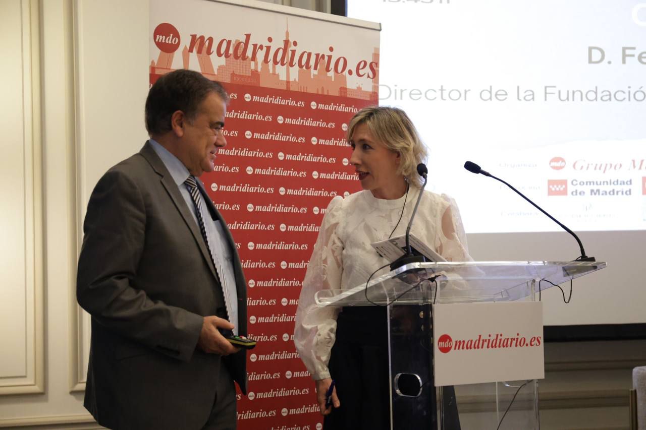 Federico Morán, director de la Fundación para el Conocimiento Madri+D, junto a María Cano