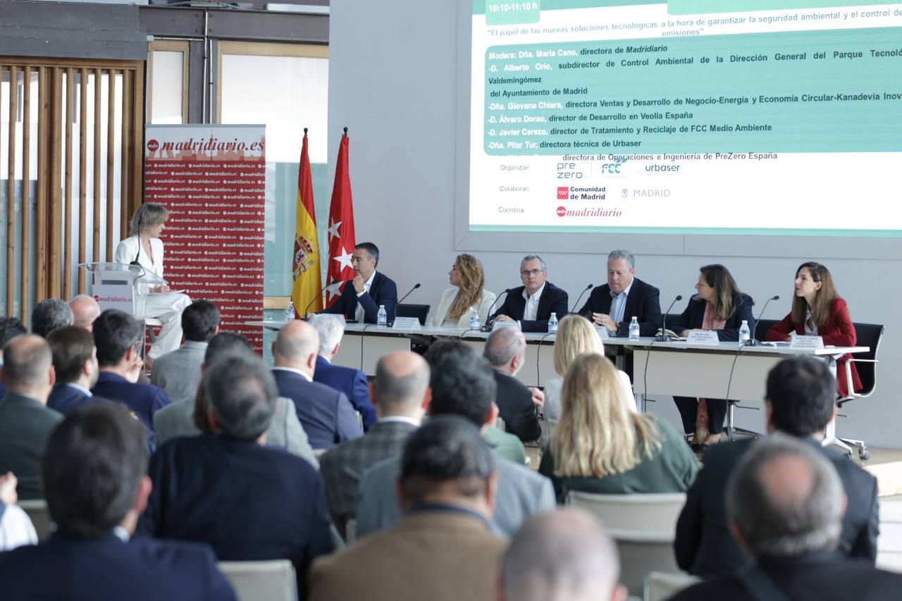 Mesa técnica de expertos sobre 'El papel de las nuevas soluciones tecnológicas a la hora de garantizar la seguridad ambiental y el control de emisiones'