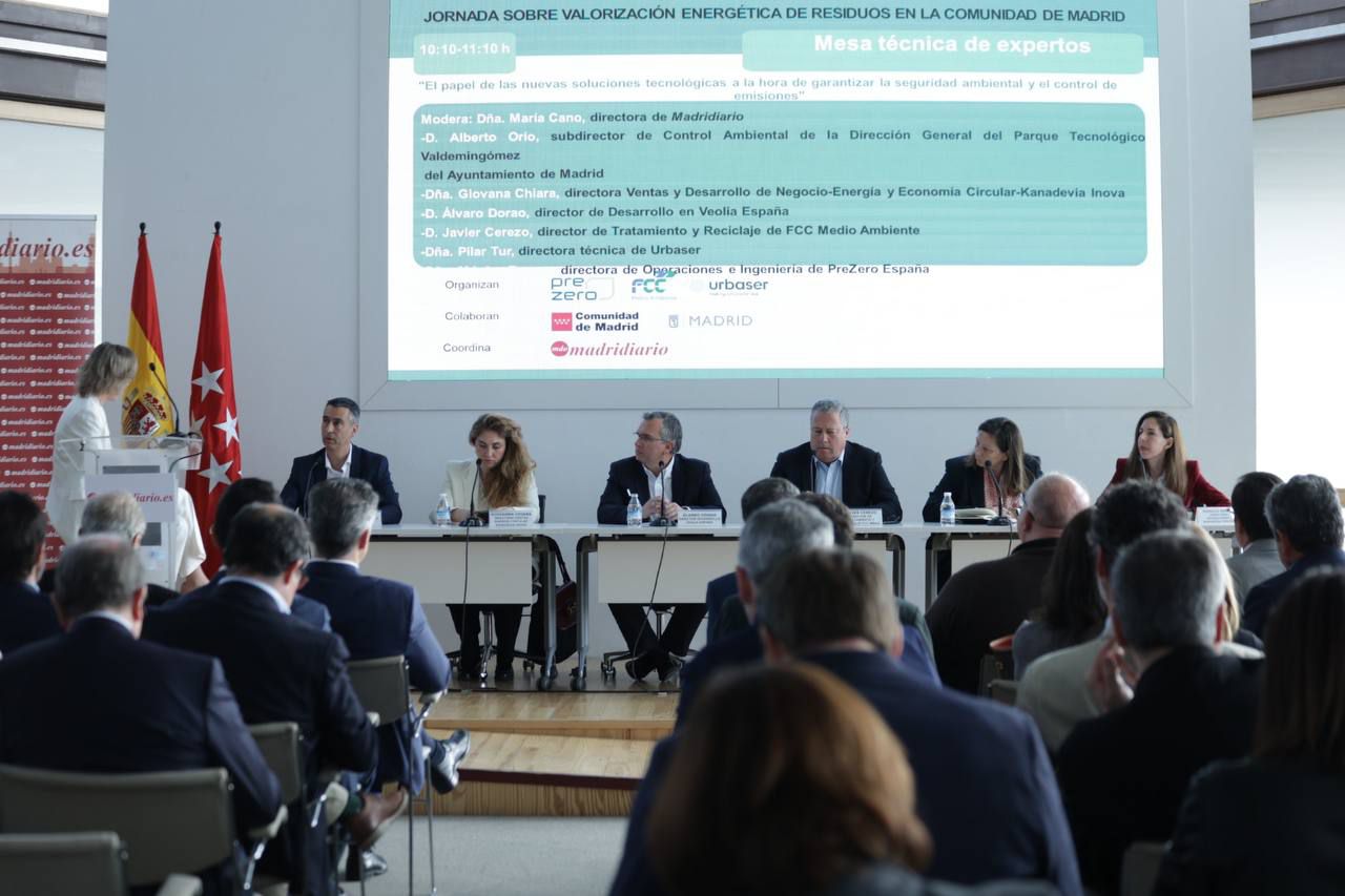 Mesa técnica de expertos sobre 'El papel de las nuevas soluciones tecnológicas a la hora de garantizar la seguridad ambiental y el control de emisiones'