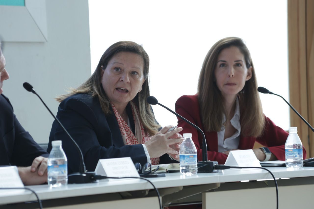  Pilar Tur, directora Técnica de Urbaser, y Mónica Ramos, directora de Operaciones e Ingenieria de PreZero España