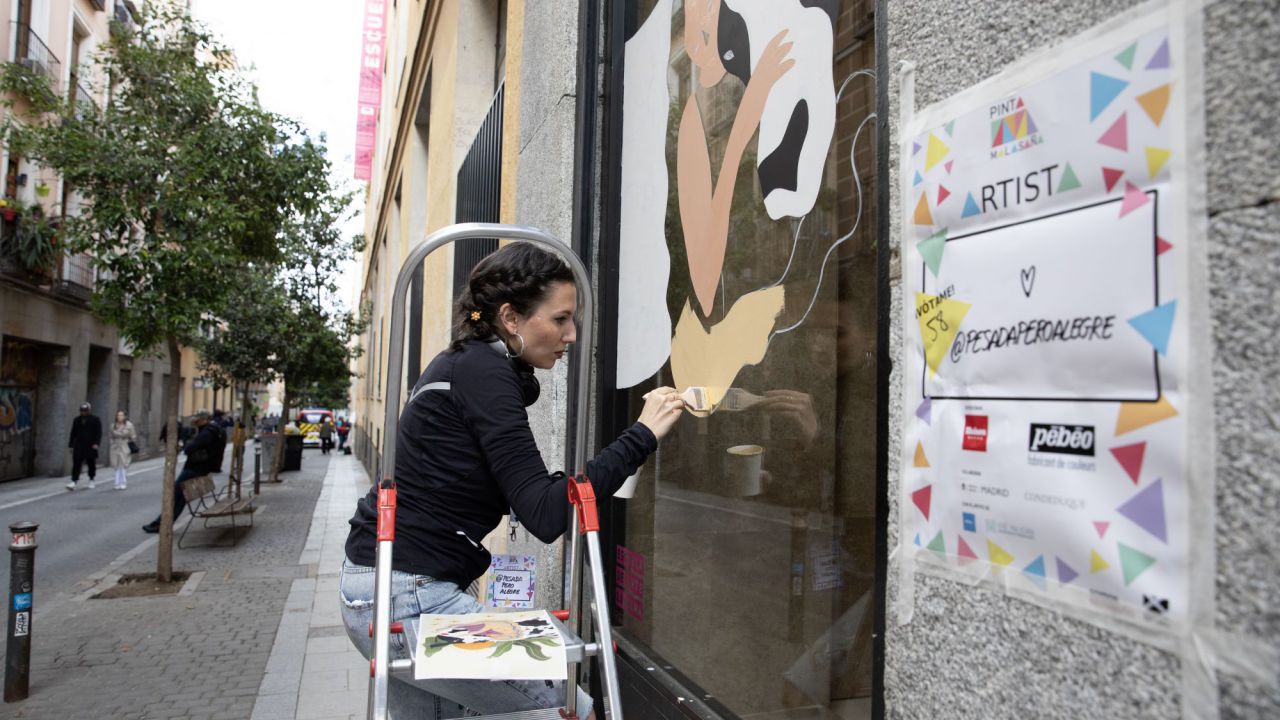 Pinta Malasaña 2024 en la calle Palma - Pesadaperoalegre