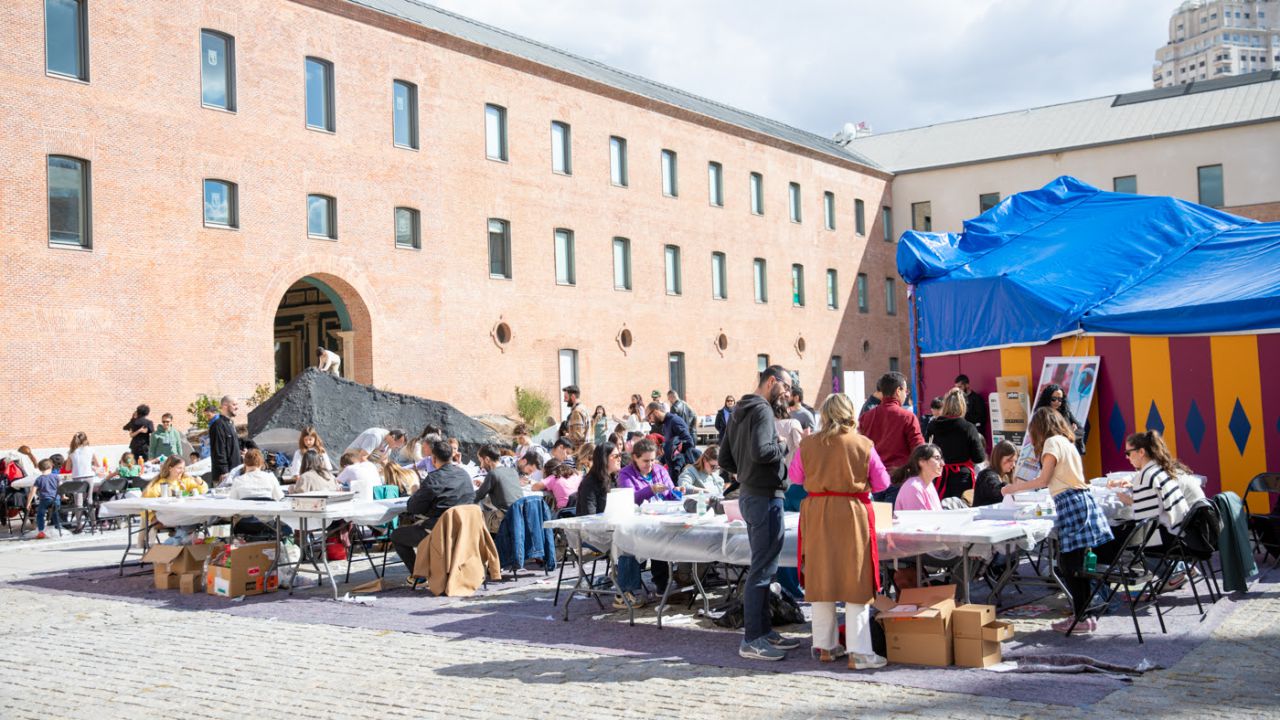 Talleres de Pinta Malasaña 2024 en el patio de Condeduque
