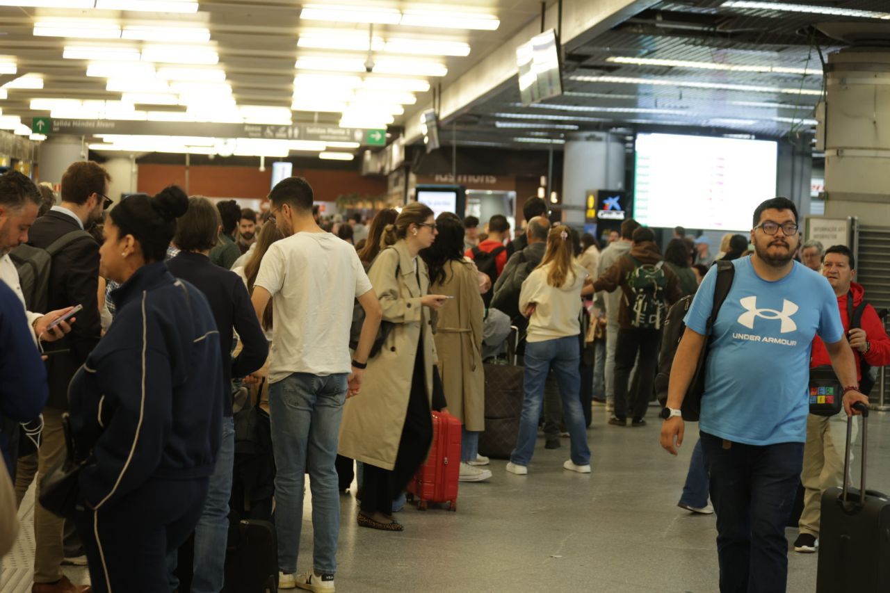 La estación de Atocha, un día después del gran apagón