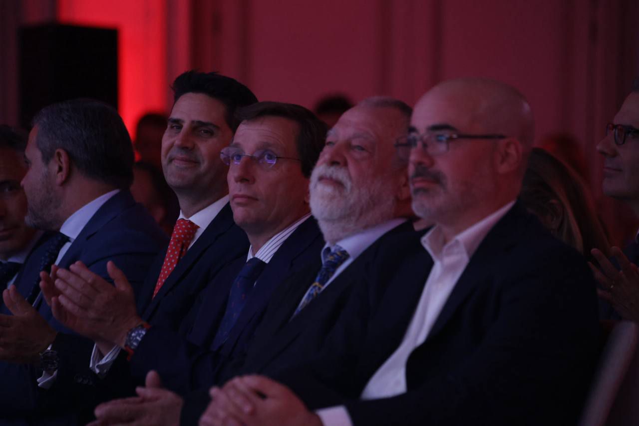 Emilio Viciana, José Luis Martínez Almeida, José Brías y Francisco Martín