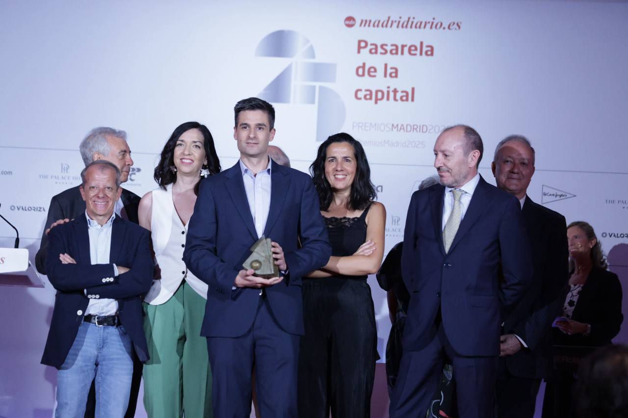 Equipo de Radio Madrid, Premio a la Iniciativa de Comunicación privada.