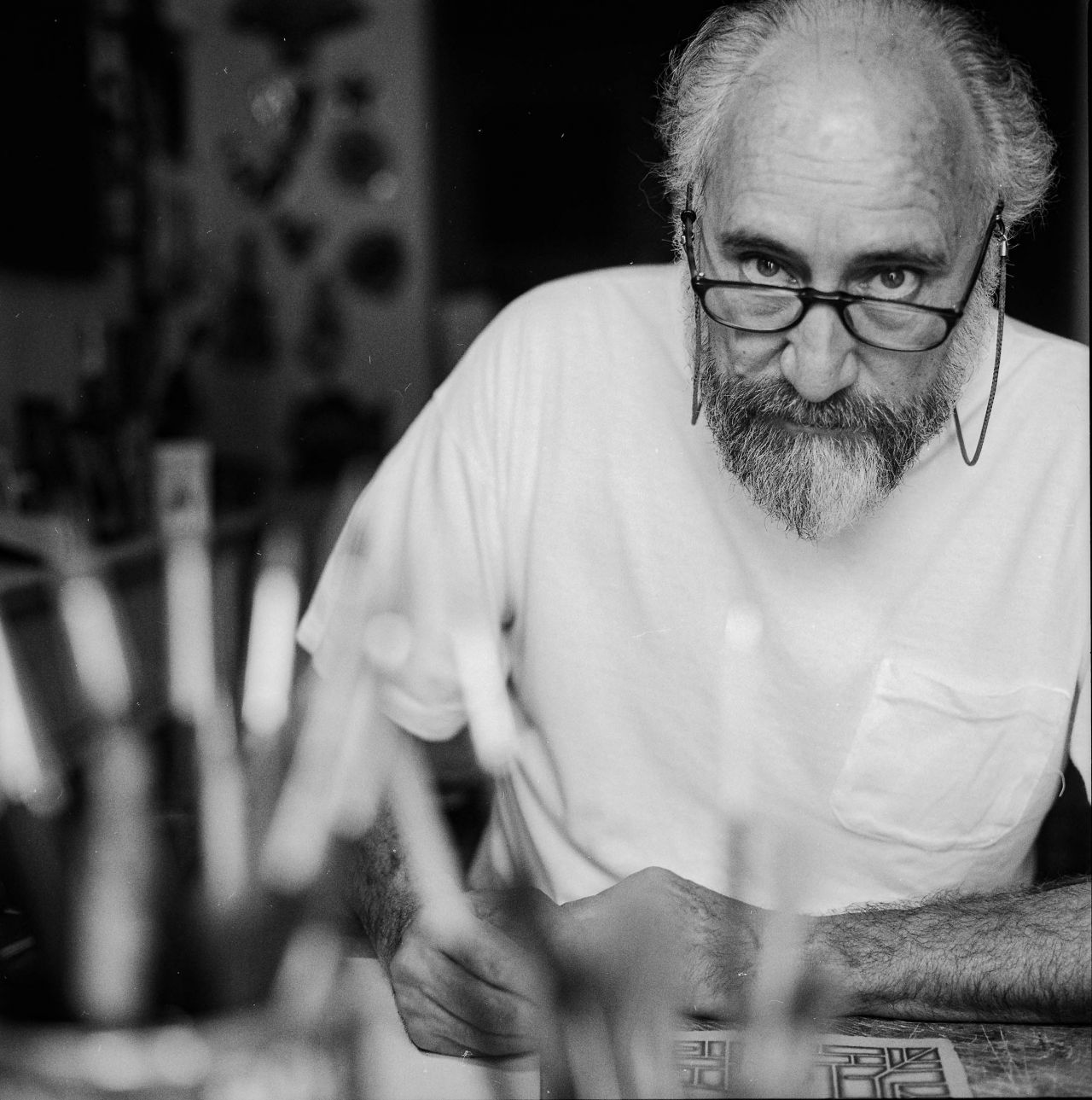 Alfredo Alcain en su estudio, 1995