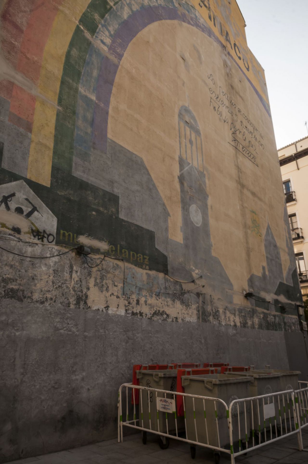 Mural de Ramón Polo en la Plaza del Carmen