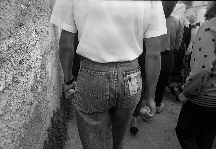 Manifestación en Ramala durante la primera Intifada, tras el entierro de varios activistas, 1989 / The Joss Dray Collection