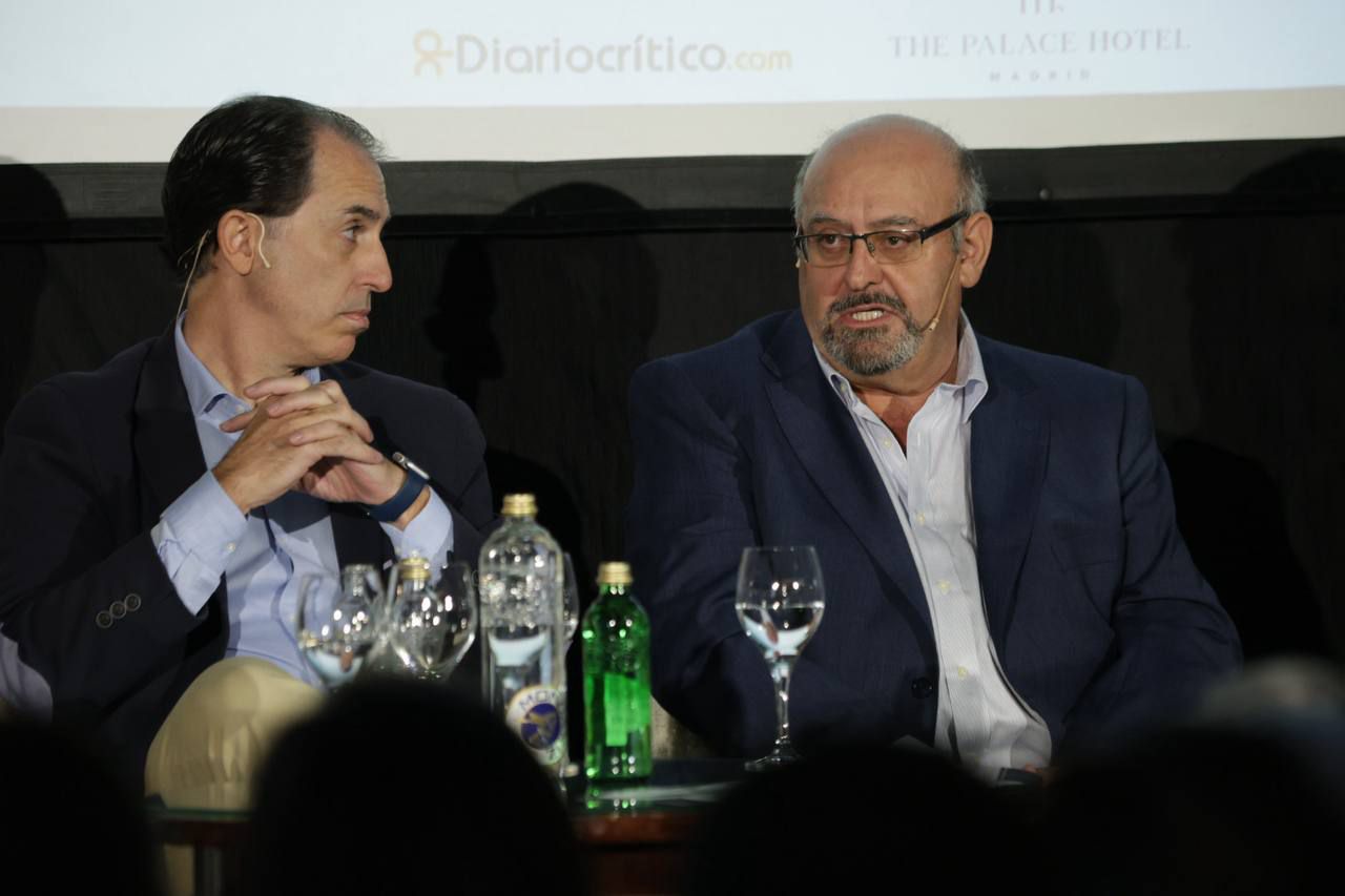 Miguel Ángel Alonso, director de Ingeniería de Alsa, y Antonio Bravo, director de maquinaria de FCC MMAA