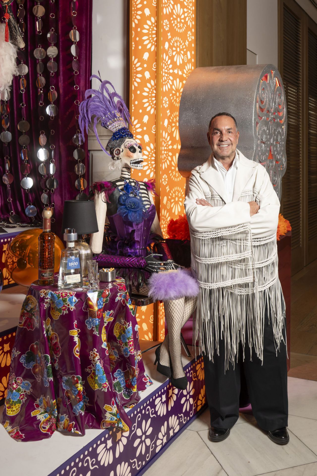 Guillermo González ha diseñado la octava edición del altar de muertos.