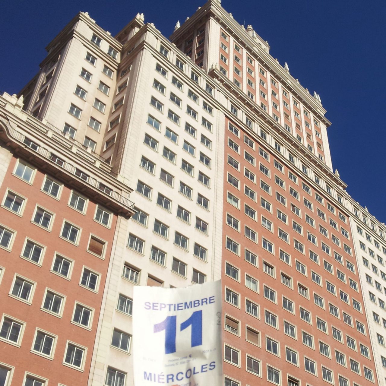 La obra de Miluca Sanz en CentroCentro, 'Estratos. La inmortalidad de lo efímero'